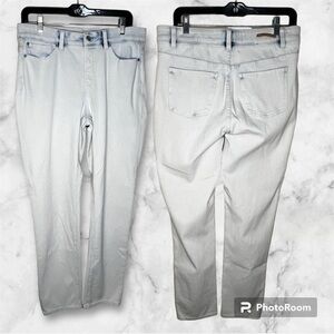 Soft Surrounding Light Blue Acid Wash Denim  Jeans Tapered Leg Medium